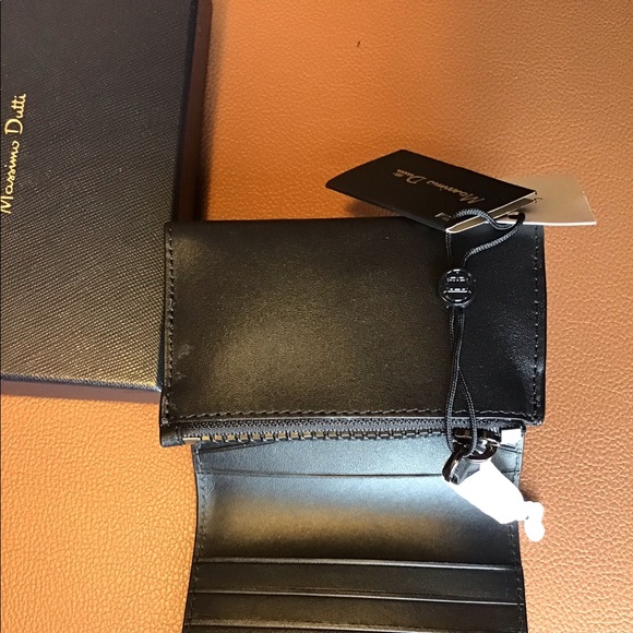 Beautiful Massimmo Dutti folding wallet space for c/cards and small change NWT - Picture 8 of 8